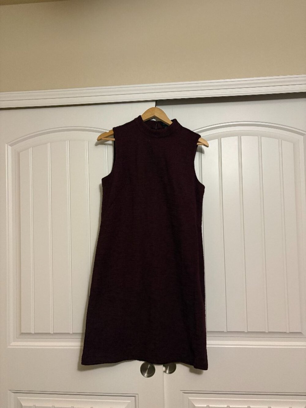 Ann Taylor Factory Sheath Dress Size 8 Maroon Zip Back Textured Cotton Midi NWT